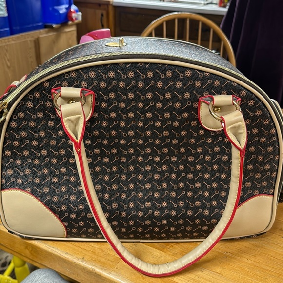 BETOP HOUSE Fashion Dog Carrier - Picture 1 of 3